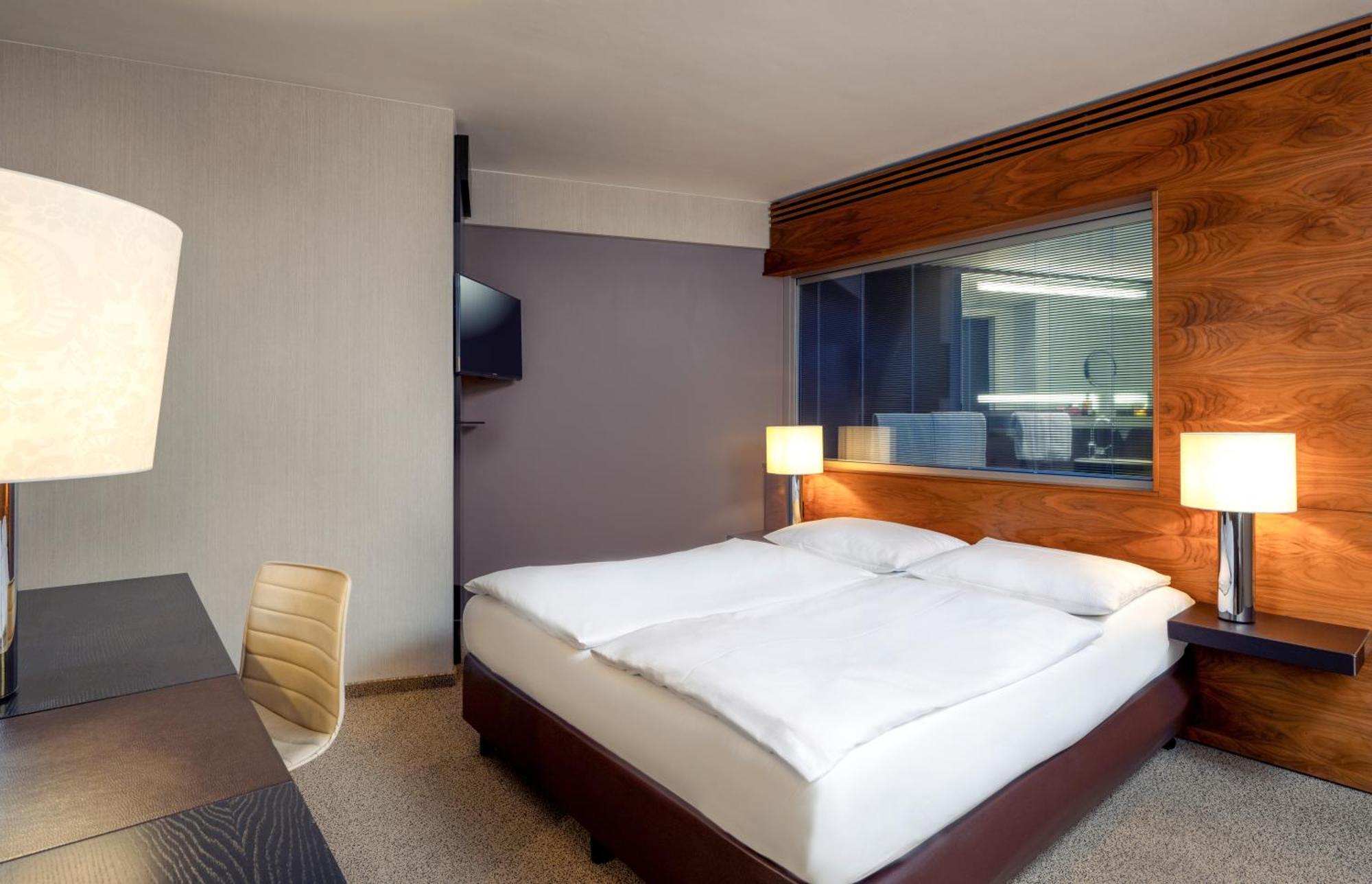 Moevenpick Hotel Hamburg City Exterior foto